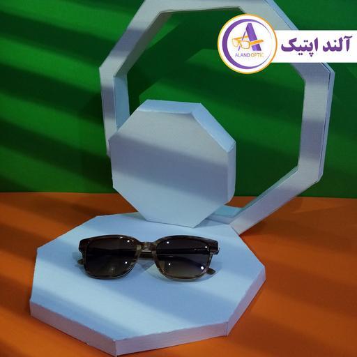 عینک آفتابی زنانه برند پرادا اورجینال با پک کامل جدید وبسیار شیک